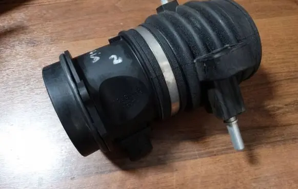 Ferrari 458 Mass air flow meter 0280218259