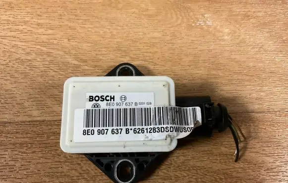Audi A4 S4 B7 8E 8H ESP acceleration yaw rate sensor 8E0907637B 8E0907637