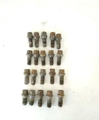 Mercedes-Benz E W211 Nuts/bolts 