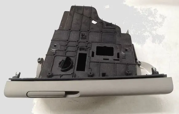 Citroen C5 Glove box 63040210 9682432977 9682433077