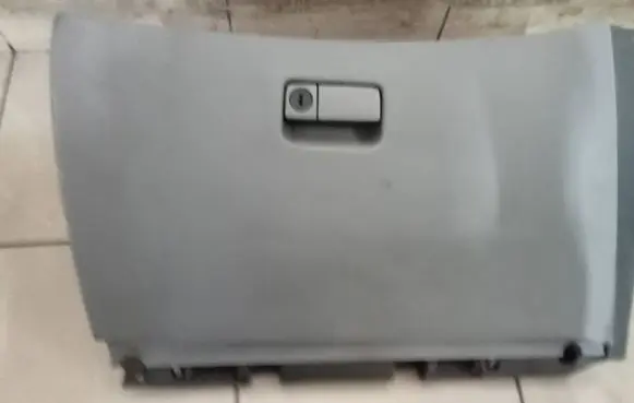 Nissan Primera Glove box 68520AV600 30230M