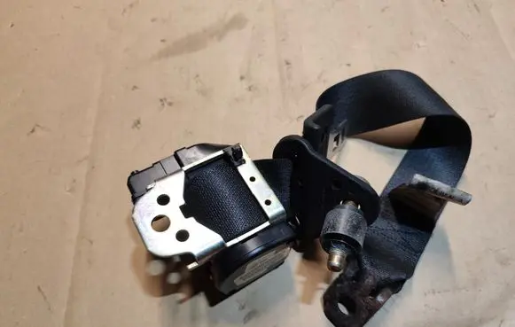 Chrysler Sebring (ST-22 - JR) Rear seatbelt 601644764B