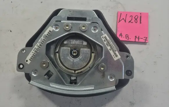 Mercedes-Benz A W168 Steering wheel airbag 1684600298 16819919