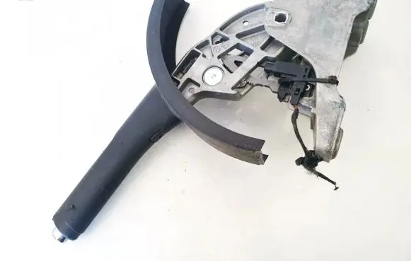 Handbrake/parking brake lever assembly