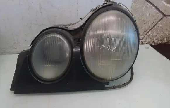 Mercedes-Benz E W210 Headlight/headlamp