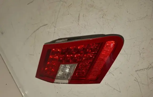 Mercedes-Benz E W212 Tailgate rear/tail lights A046317