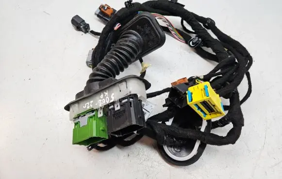 Peugeot 5008 II Front door wiring loom 9837476580