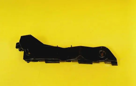 Toyota Avensis T250 Front bumper mounting bracket 5253605020