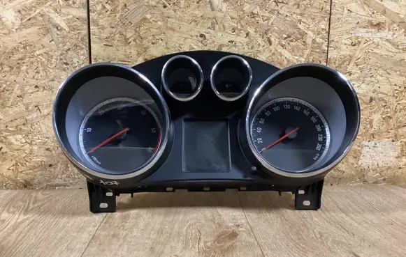Opel Insignia A Speedometer (instrument cluster) 12844142