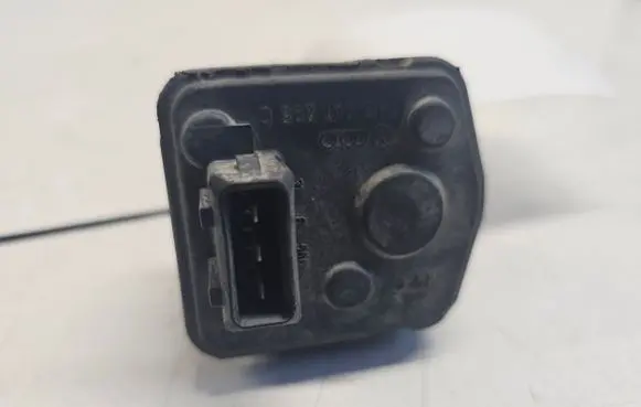 Volkswagen Golf III Headlight level adjustment motor 1H0941295C