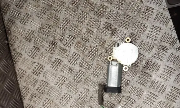 Volvo XC70 Sunroof motor/actuator 44249533