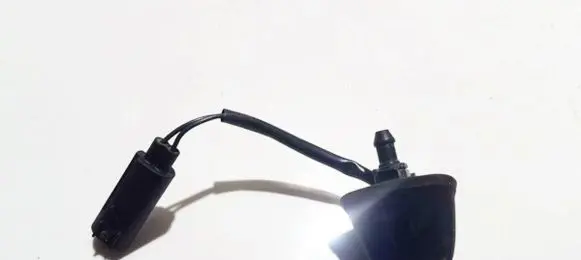 BMW 3 E90 E91 Windshield washer spray nozzle 7131299 13264010