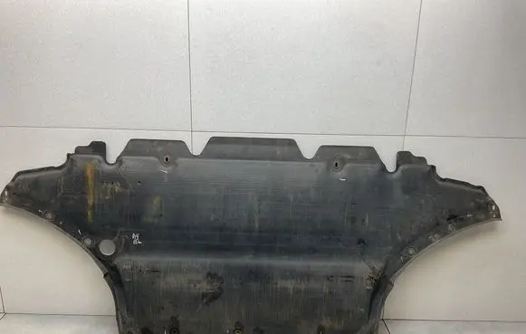 Audi A4 S4 B8 8K Engine splash shield/under tray 8K0863821AF