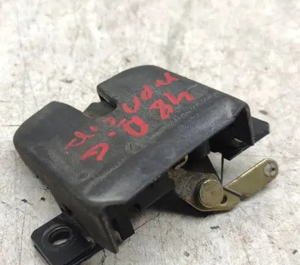 Loading door lock