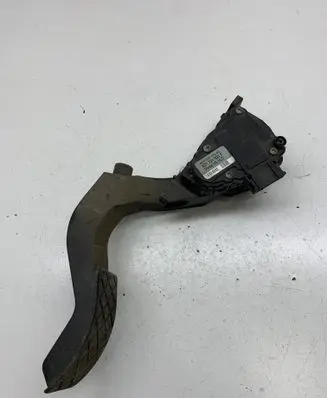 Volkswagen PASSAT B5.5 Accelerator throttle pedal 8D1721523F 6PV00837603