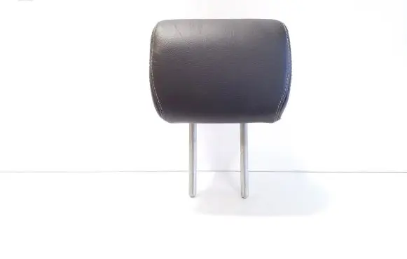 Mitsubishi Outlander Rear seat headrest 