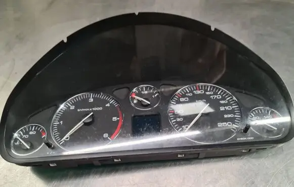 Peugeot 407 Speedometer (instrument cluster) 89661232 9646283280