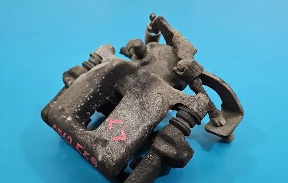 Toyota Auris 150 Rear brake caliper IMPRK1562559