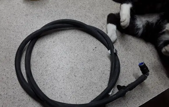 BMW M4 F82 F83 Headlight washer hose/pipe 8060676