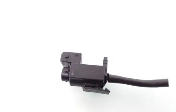 BMW 5 E60 E61 Turbo solenoid valve 7810831