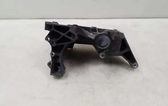 BMW 3 E90 E91 Generator/alternator bracket 7802639