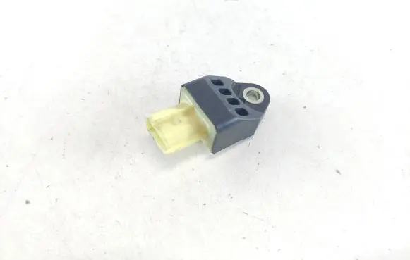Toyota Auris E180 Airbag deployment crash/impact sensor 8983102160
