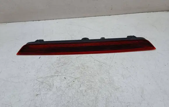 Porsche Cayenne (92A) Third/center stoplight 4L0945097