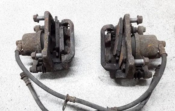 Toyota Yaris Front brake caliper