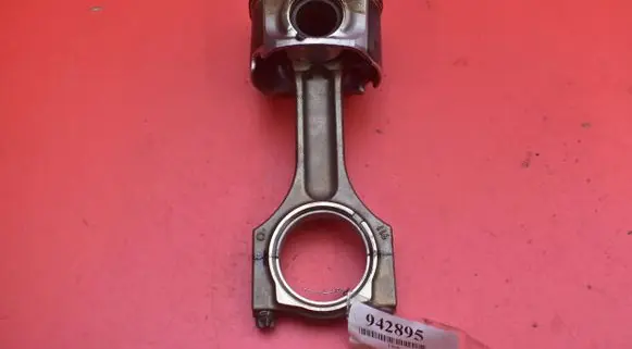 Piston
