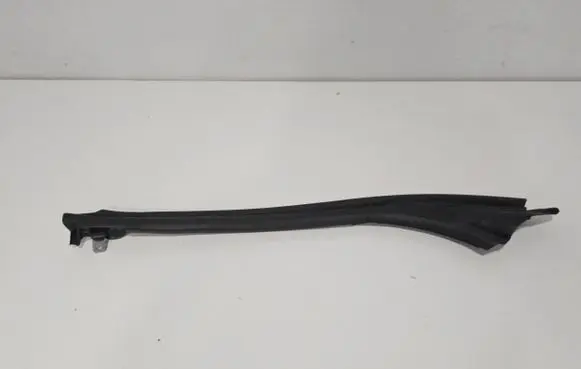 Audi S5 F5 Rubber seal front coupe door window 8W7831722B 8W7831722