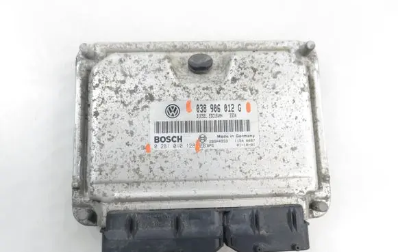 Skoda Octavia Mk1 (1U) Engine control unit/module 0281010128 038906012G