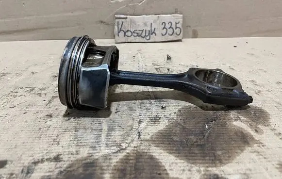 Mini One - Cooper Coupe R56 Piston with connecting rod 77L54