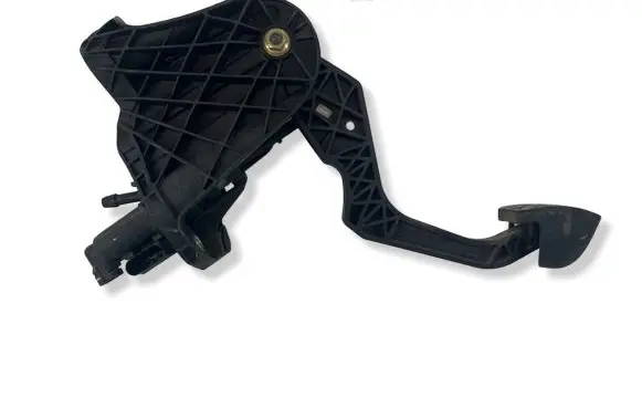 Volkswagen Touran I Clutch pedal 1T1721059BH