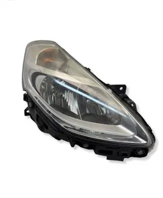 Renault Clio III Headlight/headlamp 89902899 8200892495