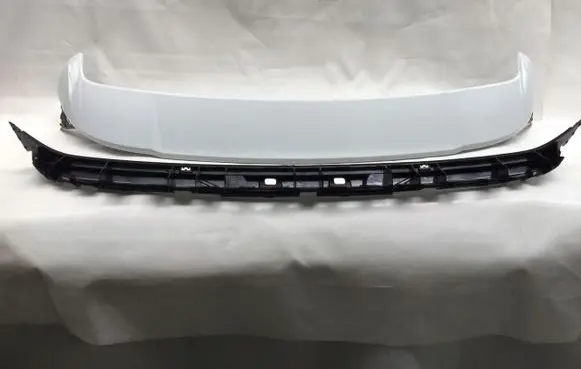 Tailgate/trunk spoiler