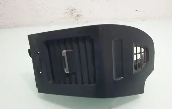 Mitsubishi Pajero Dashboard side air vent grill/cover trim 8030A060