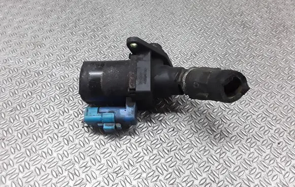 Citroen C8 Coolant heater control valve 9640937480