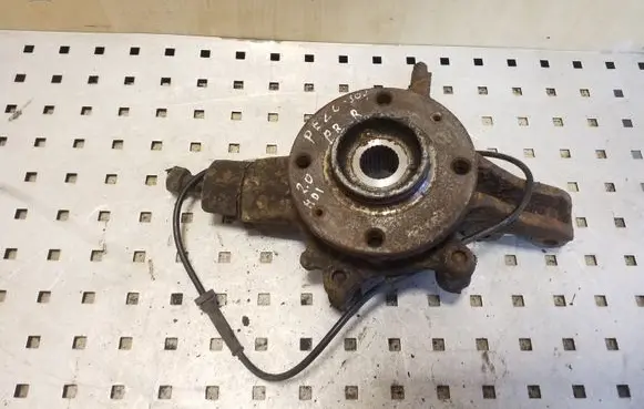Peugeot 307 Front wheel hub