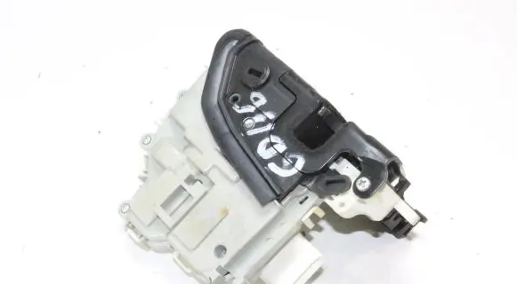 Audi A1 Rear door lock 8X0839016C