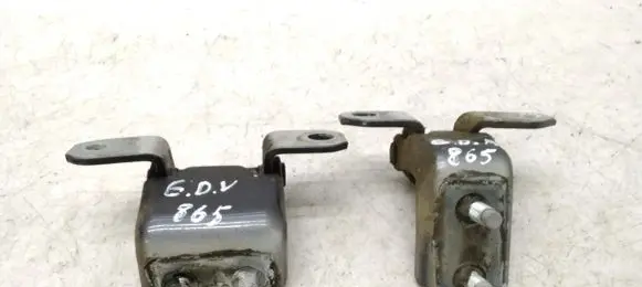 Rear door hinge set