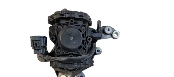 Ford Fusion II Vacuum pump DG982A451 DG982A451A A426K