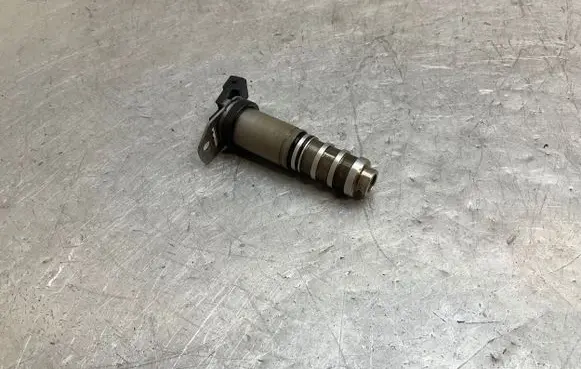 BMW X5 E70 Camshaft vanos timing valve 7585776 13151214