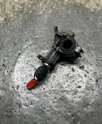 Ford Focus Ignition lock