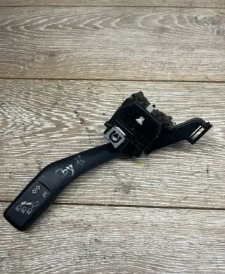 Volkswagen Caddy Indicator stalk 1K0953513E 0LG0377A HW000