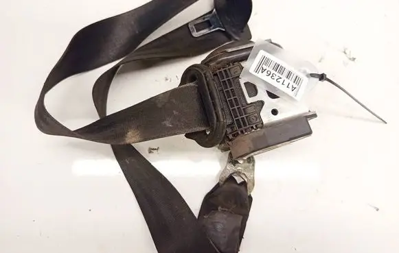 Skoda Octavia Mk2 (1Z) Front seatbelt 1Z0857702B