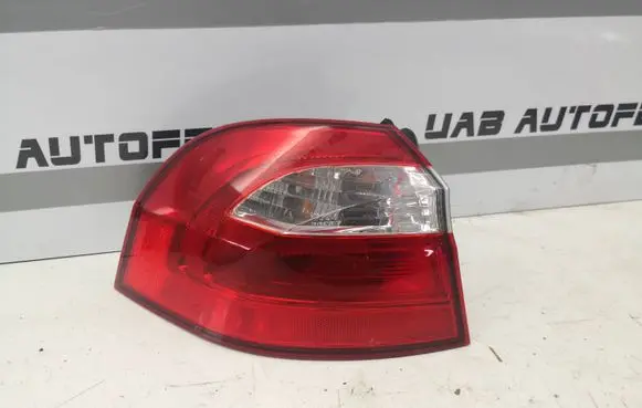 KIA Rio Rear/tail lights 924011W2