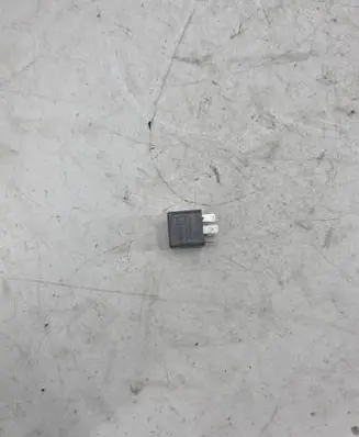 Audi Q7 4L Other relay 8D0951253A