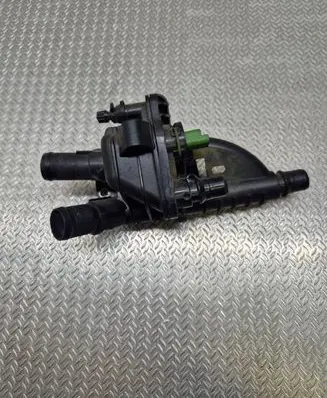 Citroen Berlingo Thermostat housing 071051