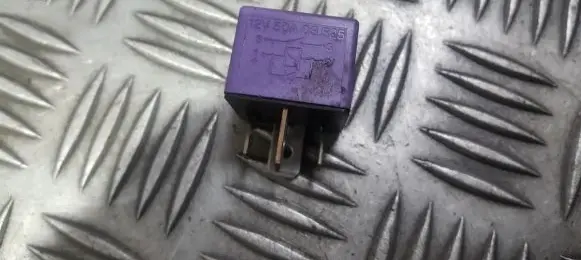 Renault Scenic I Other relay 12v50a03525 12v50a03.525