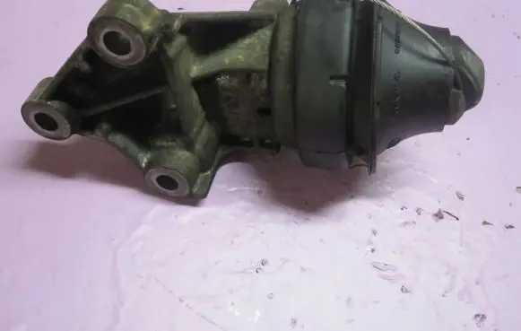 Volvo XC90 Engine mount bracket 8683936